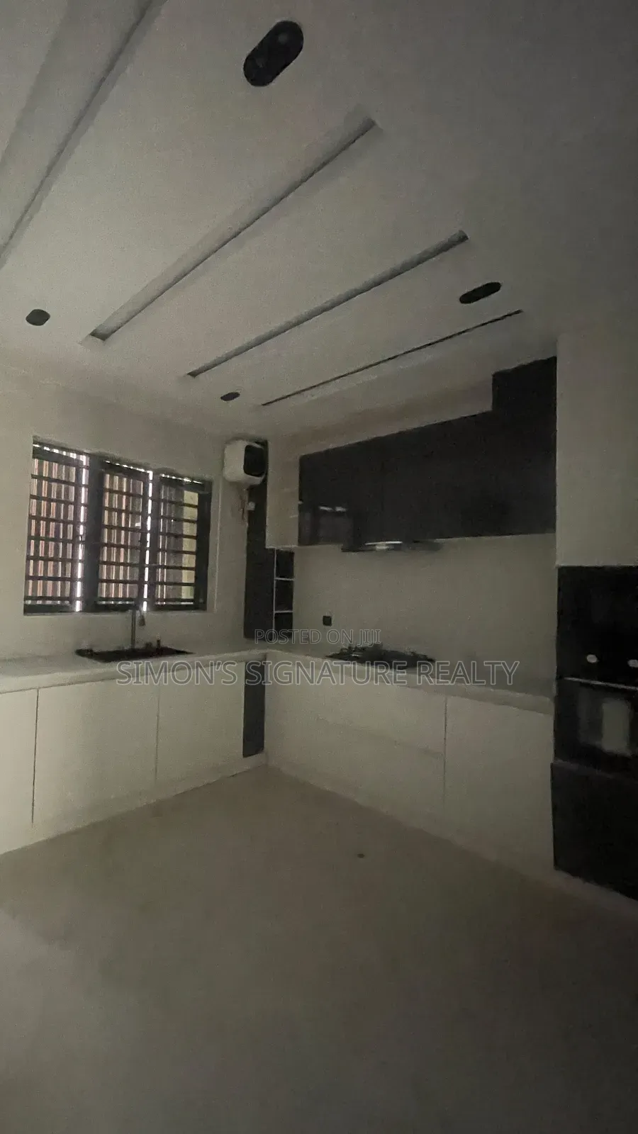 3bdrm Apartment in Ademola Adetokunbo for rent in Ademola Adetokunbo