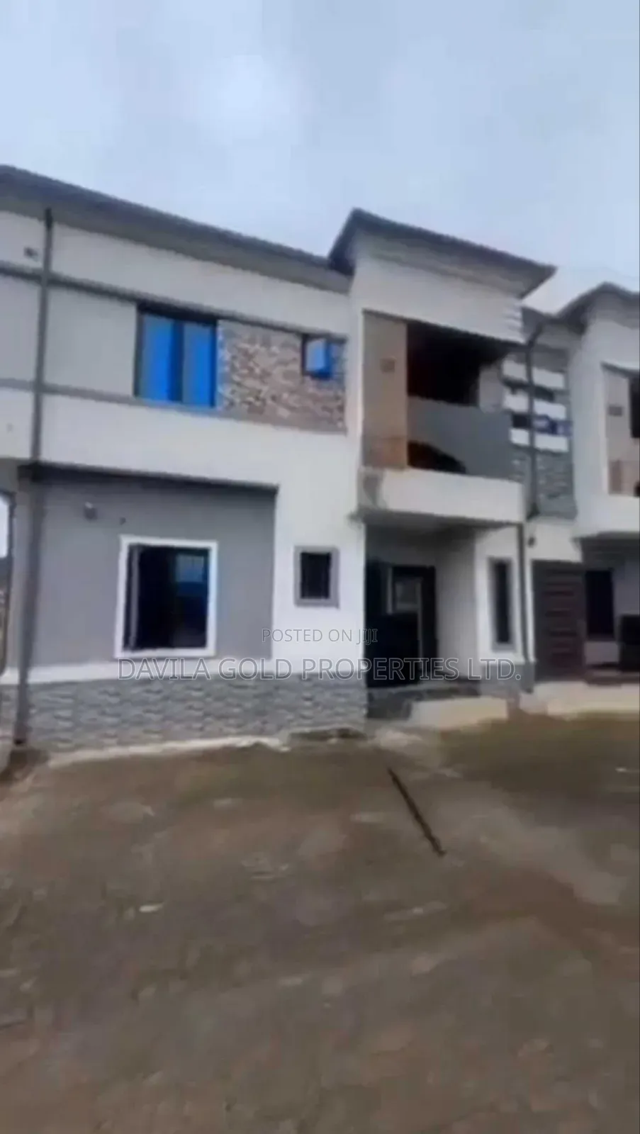 13bdrm Block of Flats in Benin City for sale in Benin City