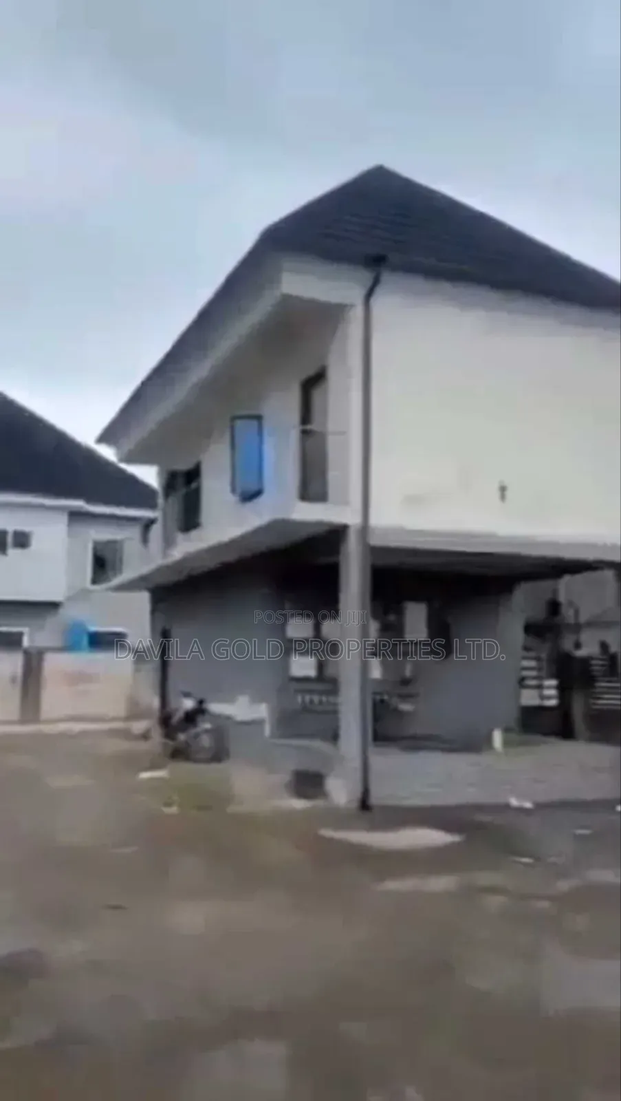13bdrm Block of Flats in Benin City for sale in Benin City