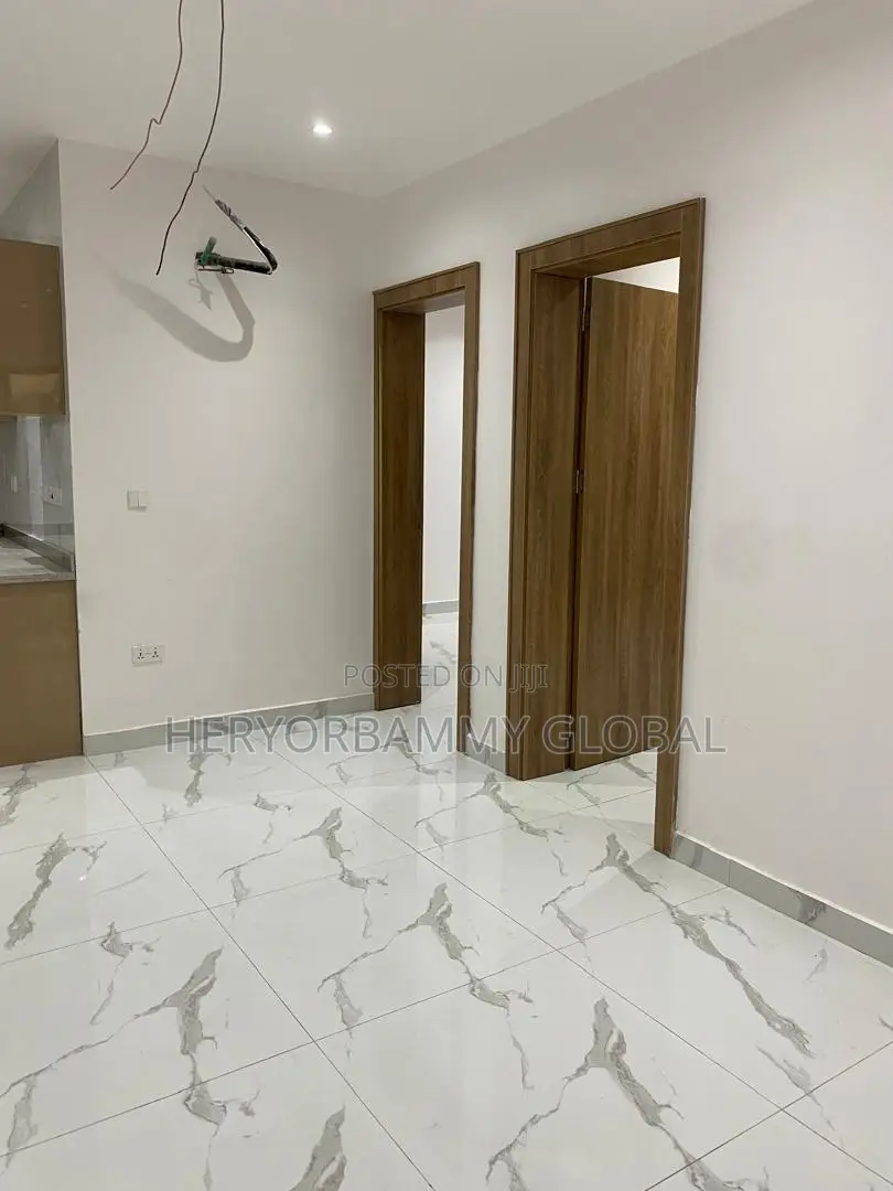 3bdrm Apartment in Kings Manor, Alagomeji for rent in Alagomeji