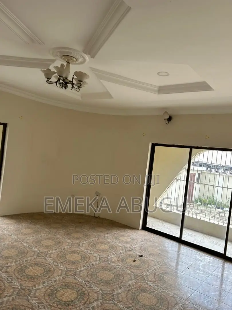 5bdrm Bungalow in Oluyole Estate for rent in Oluyole Estate