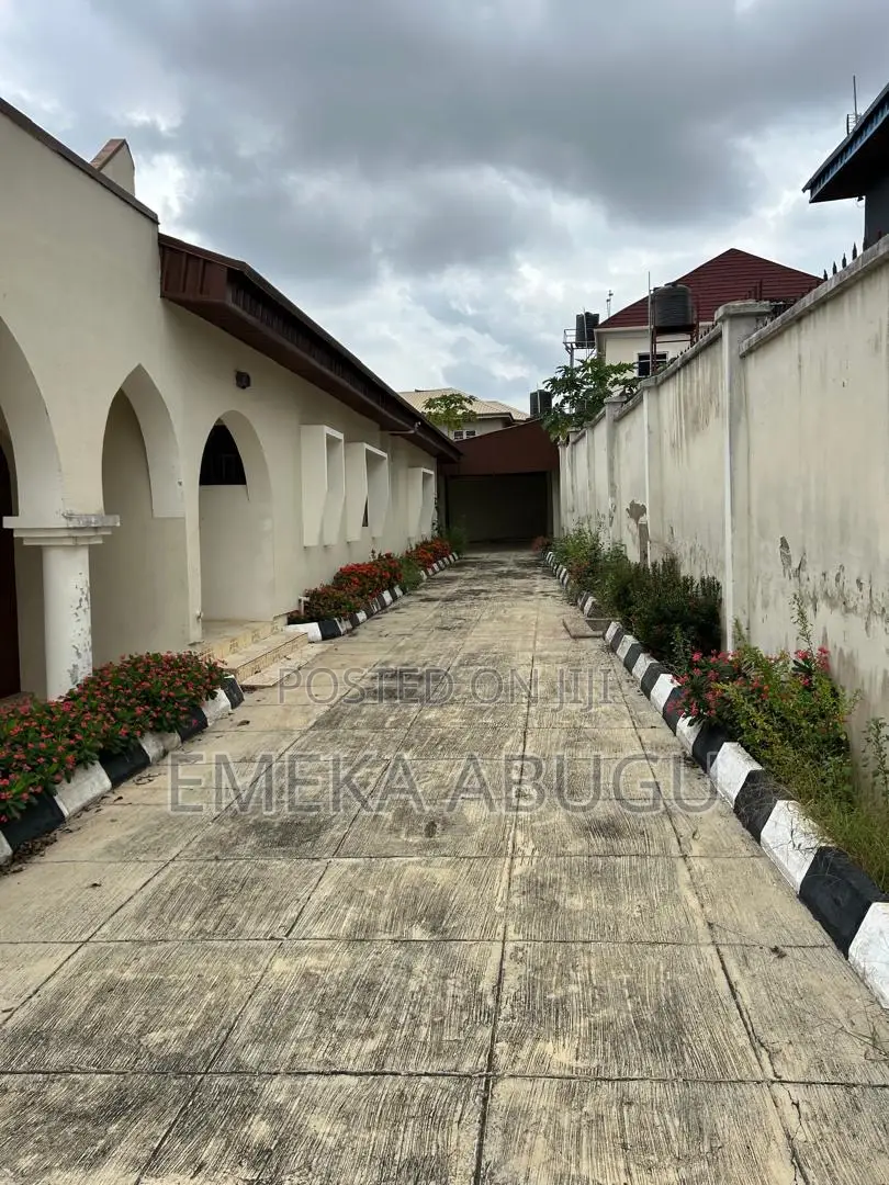 5bdrm Bungalow in Oluyole Estate for rent in Oluyole Estate