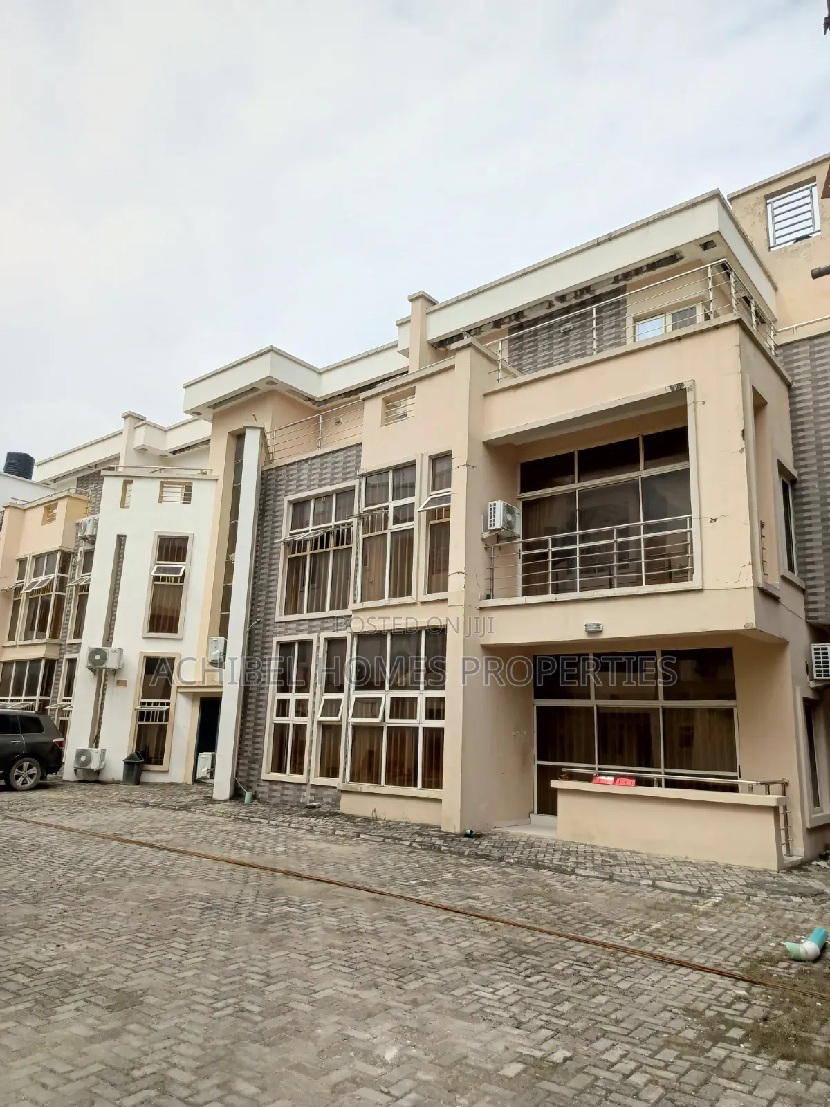 Furnished 2bdrm Apartment in Freedom Way, Lekki Phase 1 for rent in Lekki Phase 1
