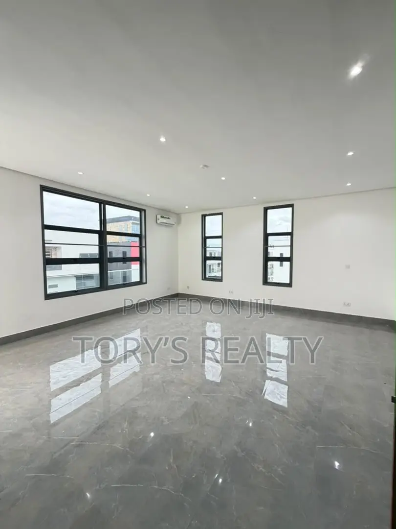 5bdrm Duplex in Ikoyi S.W for sale in Ikoyi S.W