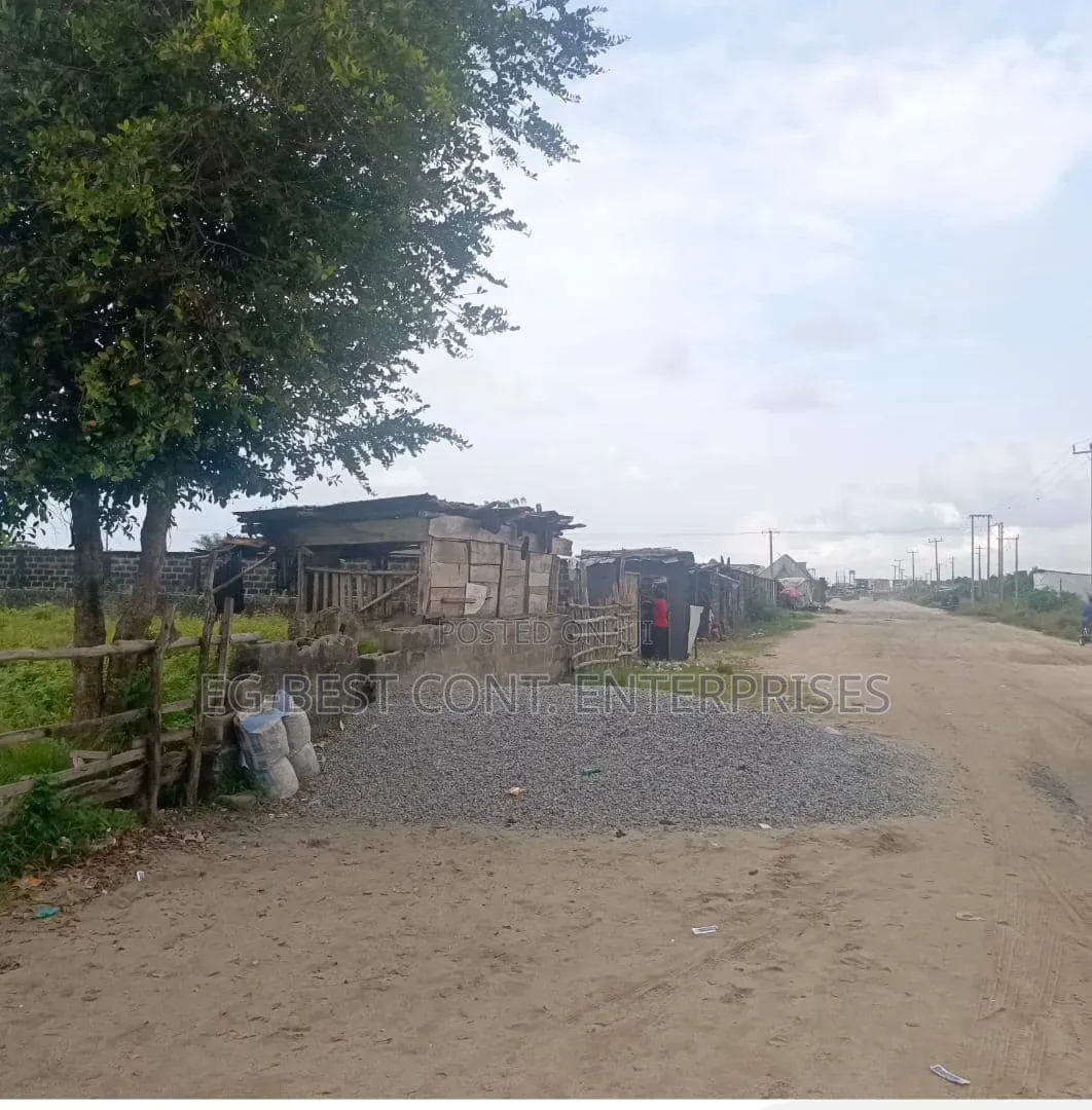 6 Plots of Dry Land Along Coastal Road in Sangotedo