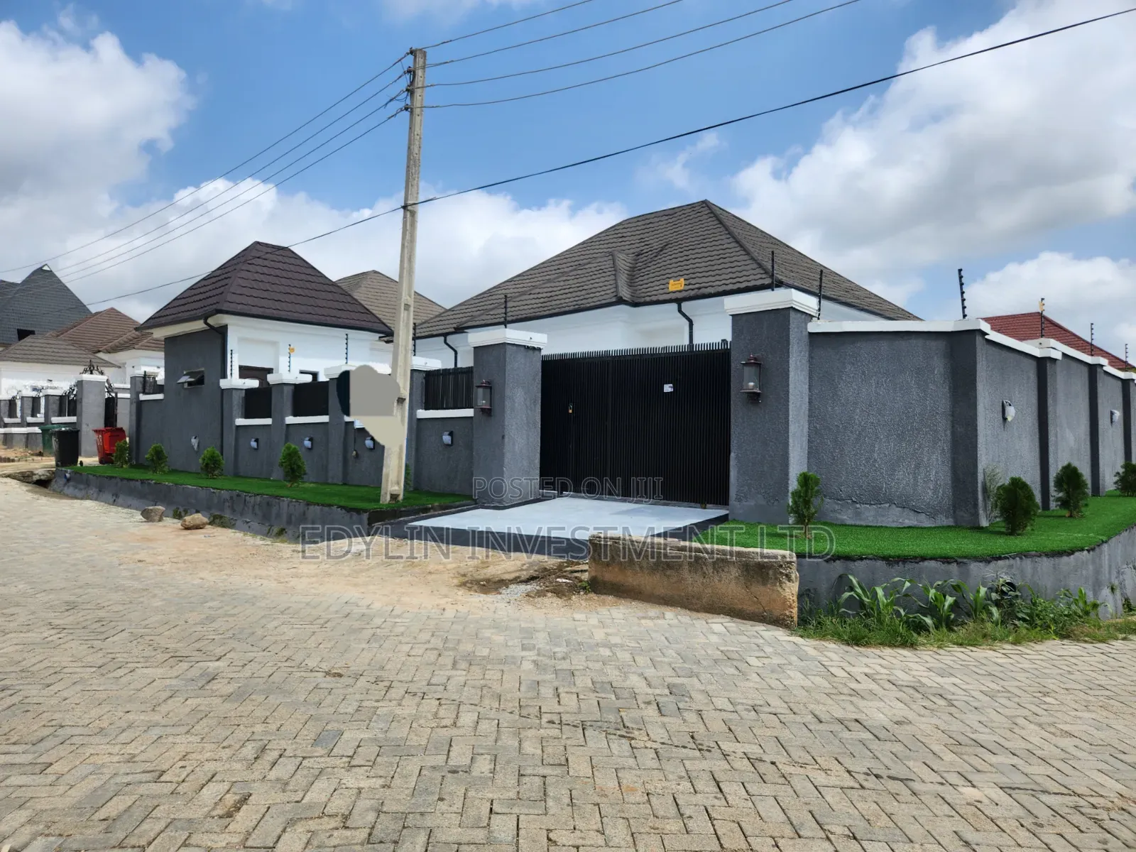 3bdrm Apartment in Inside An Estate, Dawaki for sale in Dawaki
