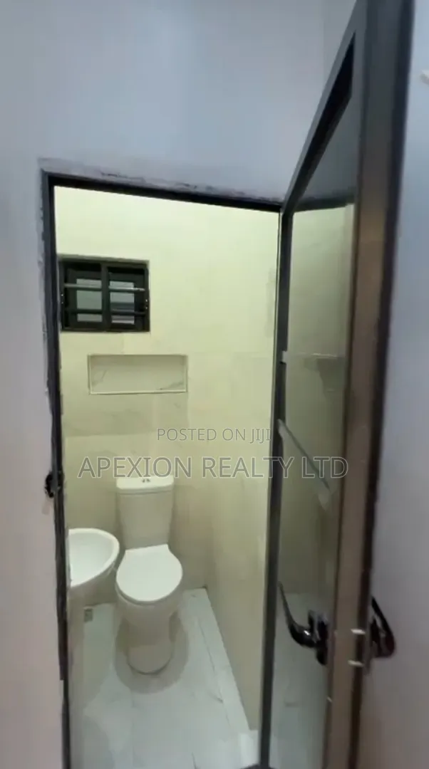1bdrm Apartment in Woji Estate for rent in Woji