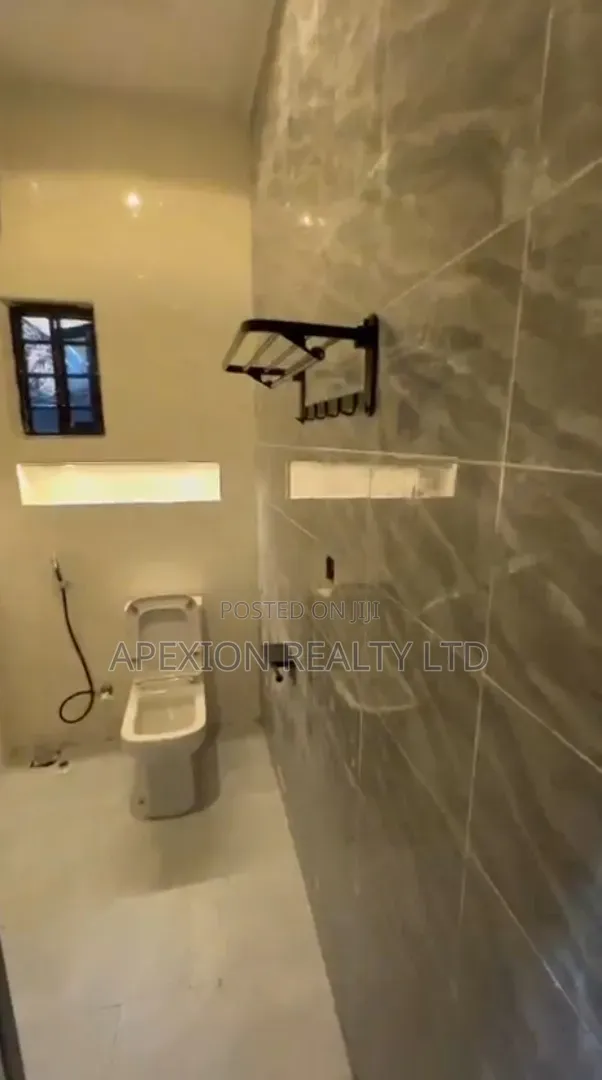 1bdrm Apartment in Woji Estate for rent in Woji