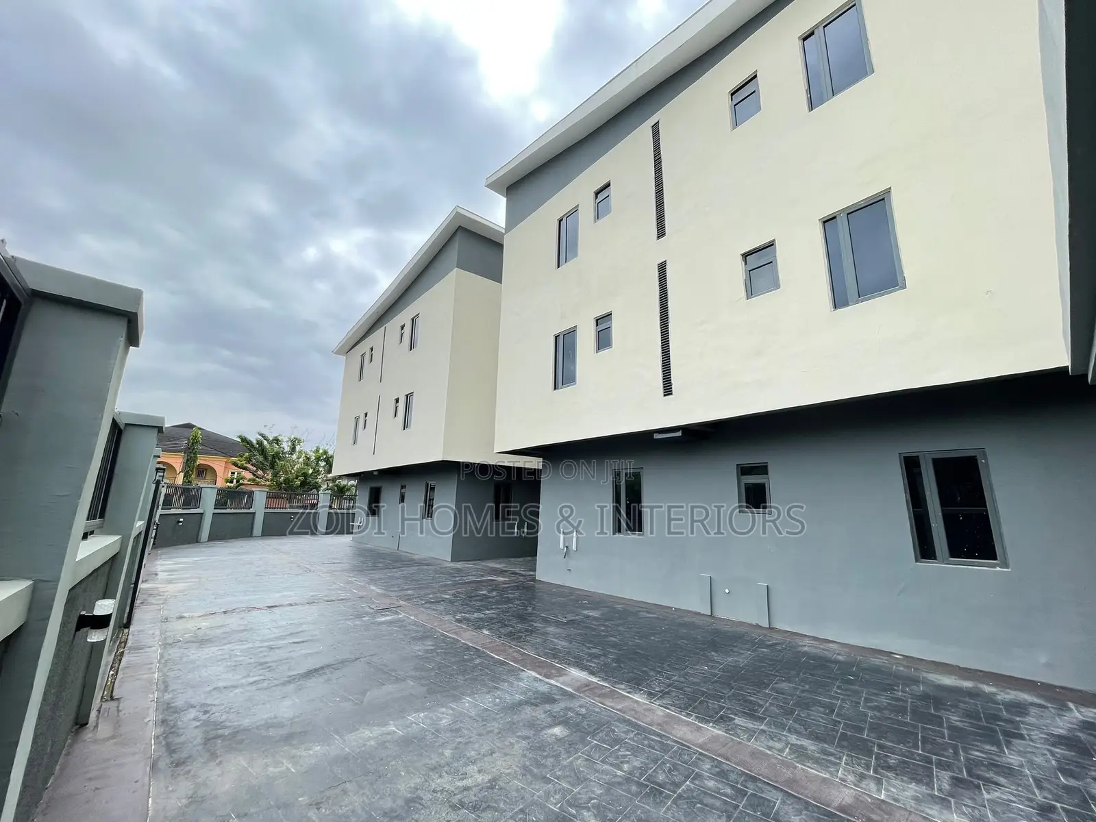 4bdrm Maisonette in Lekki Phase 1 for rent in Lekki Phase 1