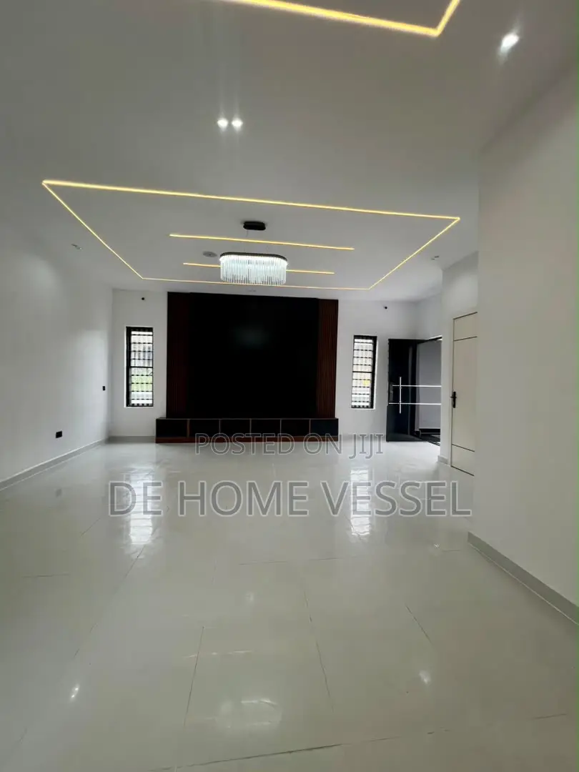 4bdrm Duplex in Sangotedo for sale in Sangotedo