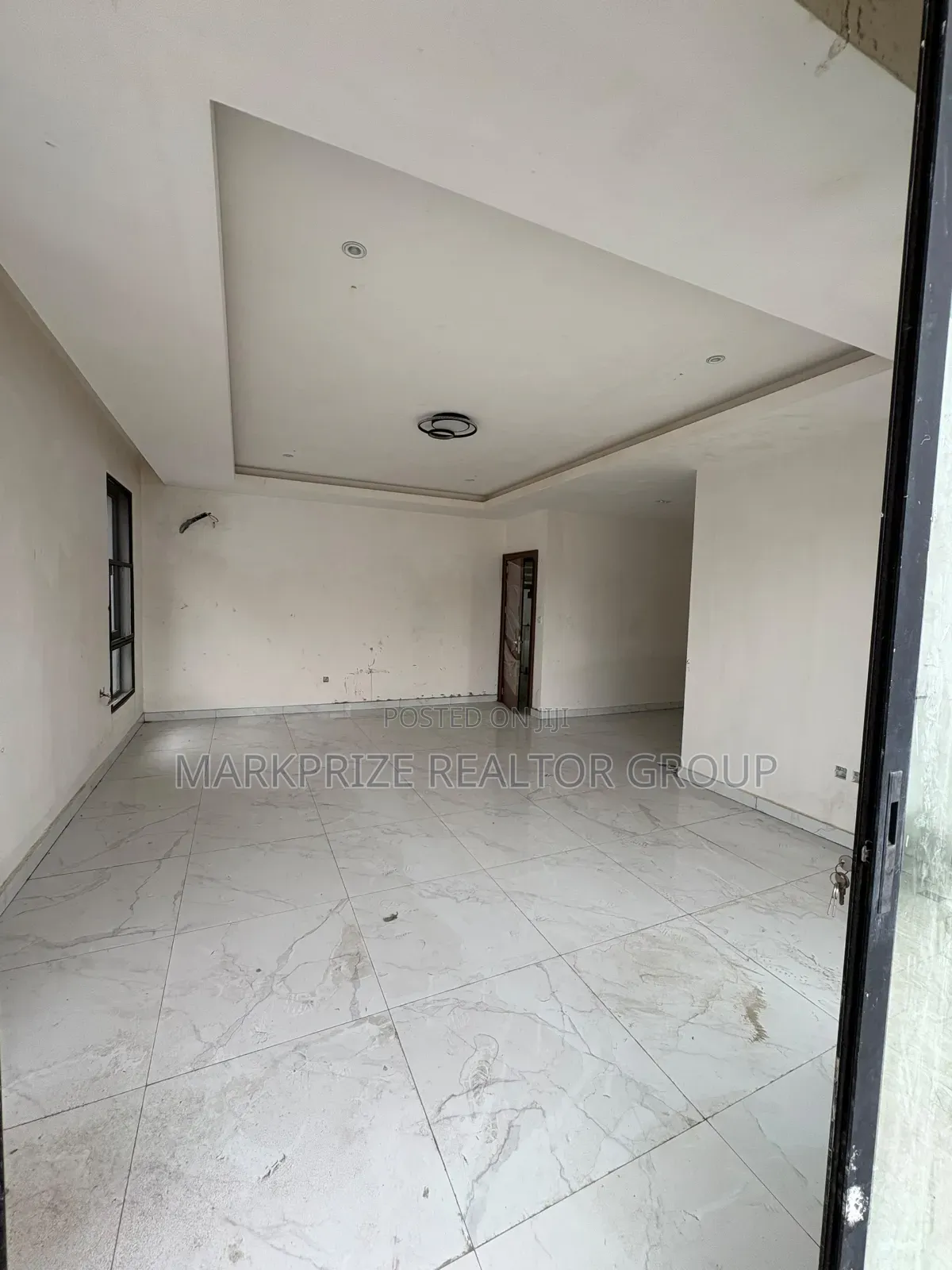 5bdrm Duplex in Lekki County Homes, Ikota for sale in Ikota