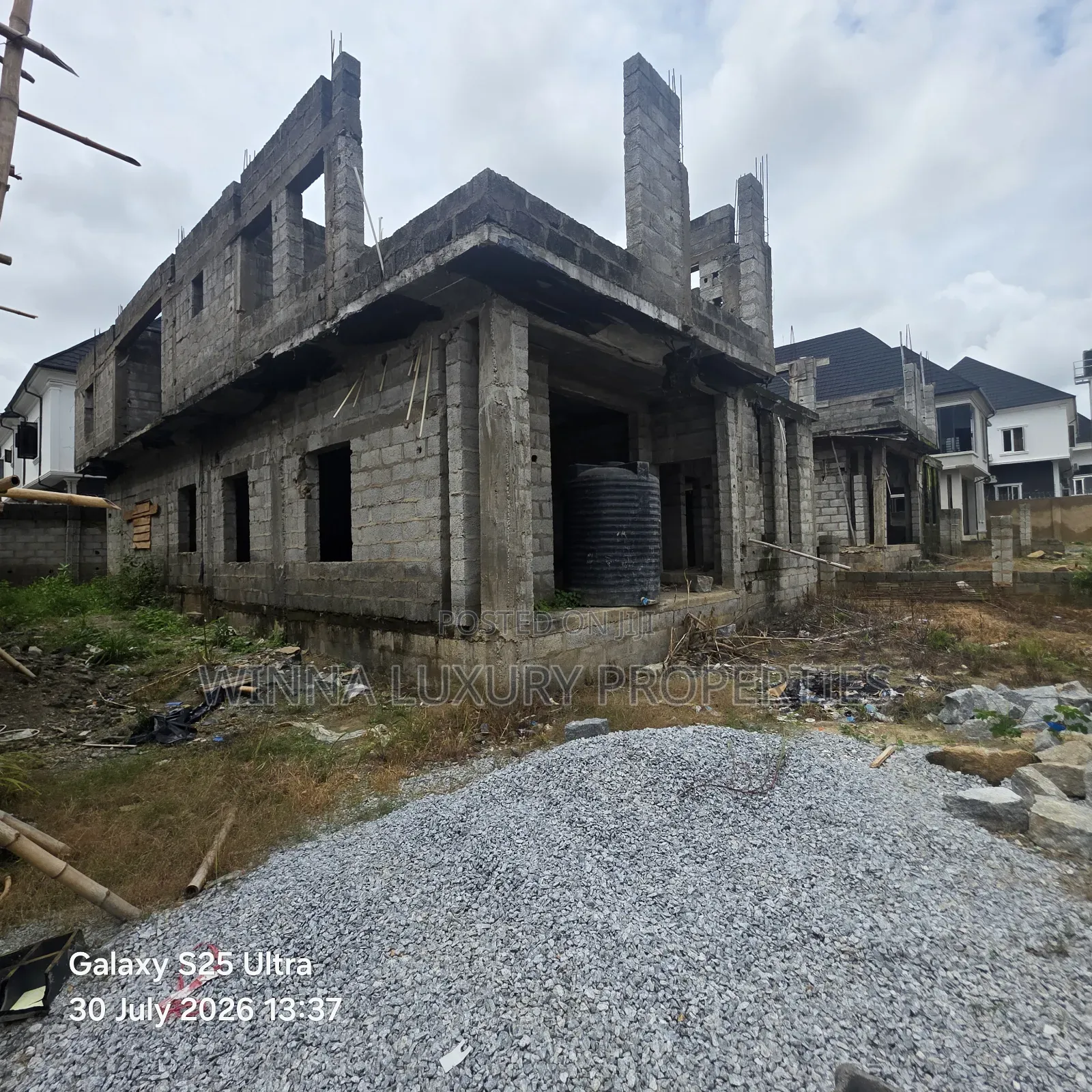 6bdrm Duplex in Country Home, Lugbe District for sale in Lugbe District
