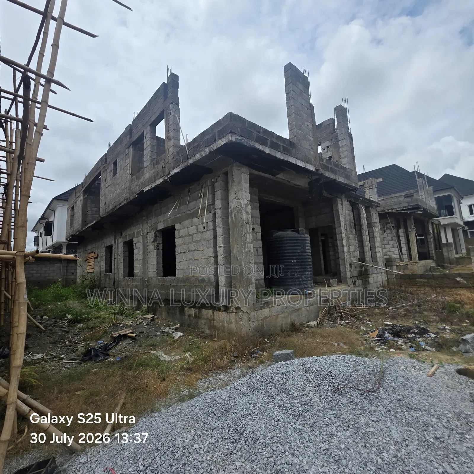 6bdrm Duplex in Country Home, Lugbe District for sale in Lugbe District