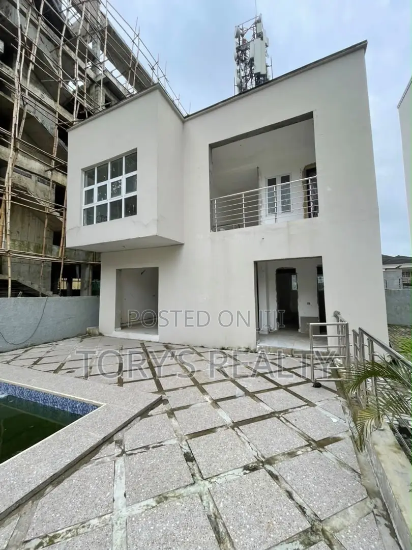 2bdrm Apartment in Ikate for sale in Ikate