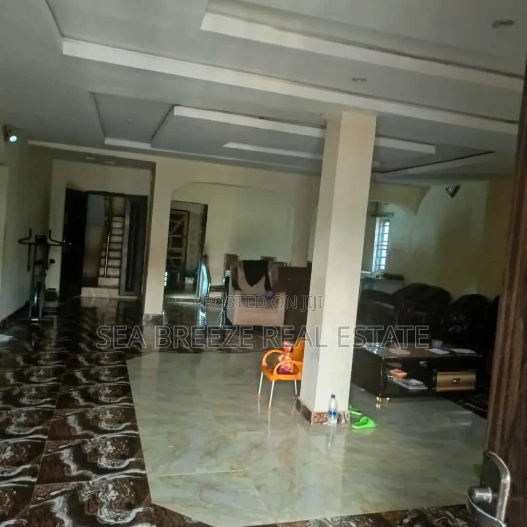 5bdrm Duplex in Peace Value Estate for sale in Bucknor