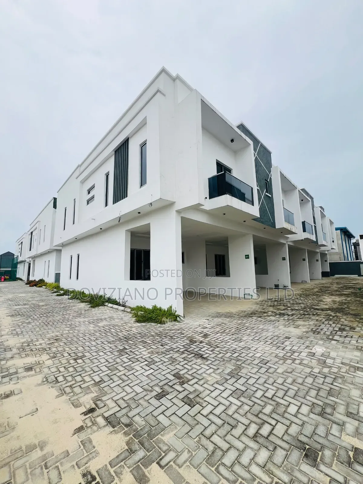 4bdrm Duplex in Abraham Adesanya Estate for sale in Abraham Adesanya Estate