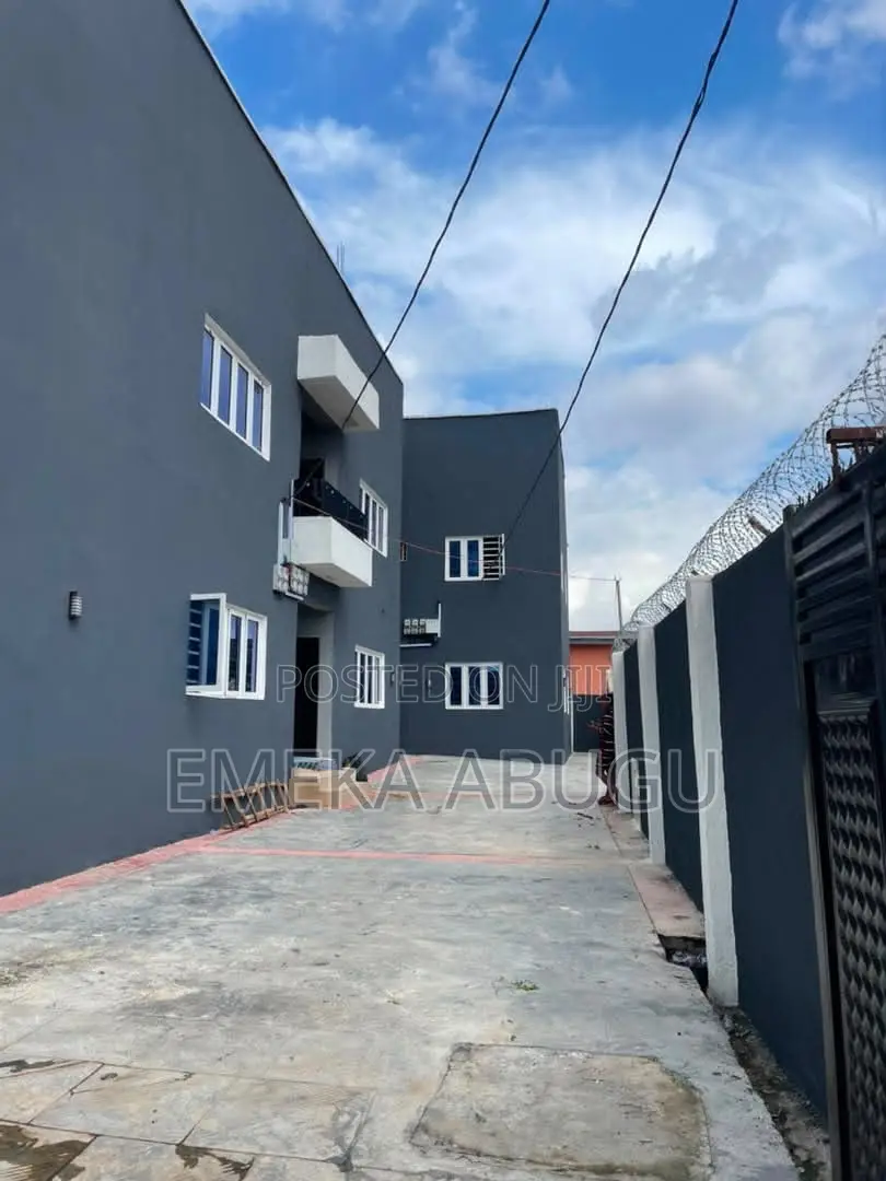 3bdrm Block of Flats in Aare Estate, Oluyole for sale in Oluyole