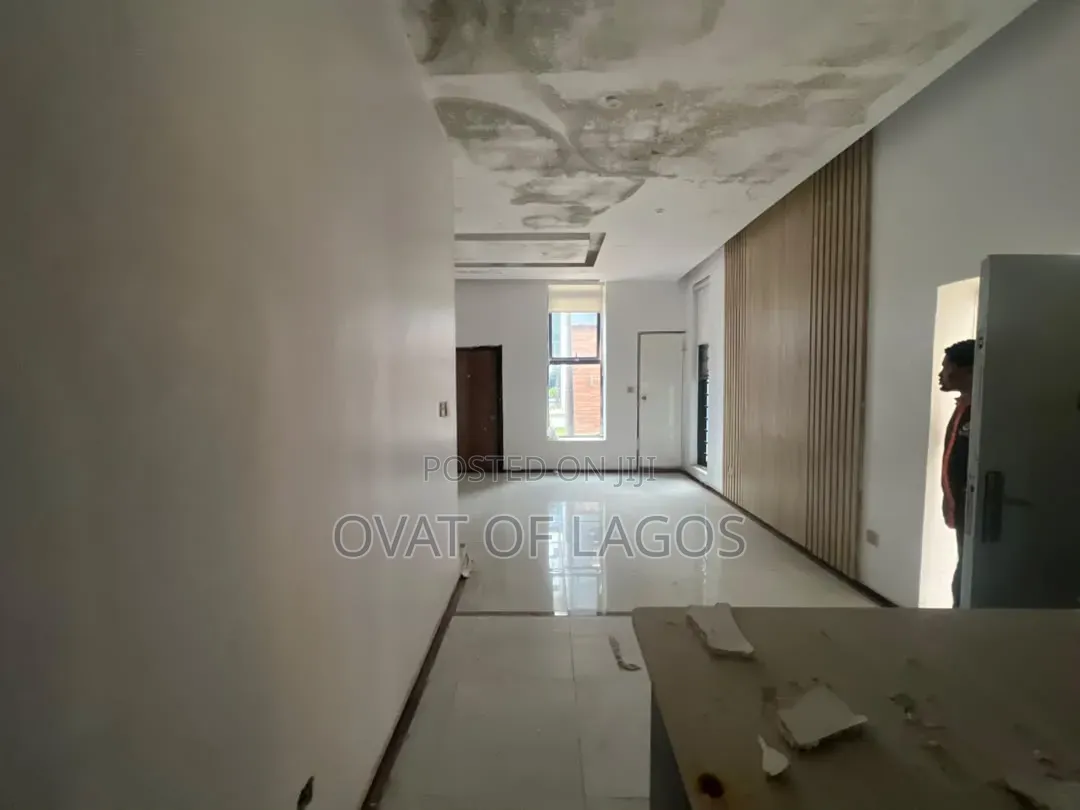 3bdrm Duplex in Ajah for sale in Ado / Ajah