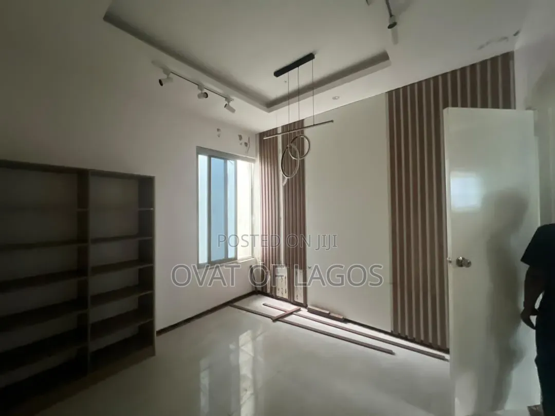 3bdrm Duplex in Ajah for sale in Ado / Ajah