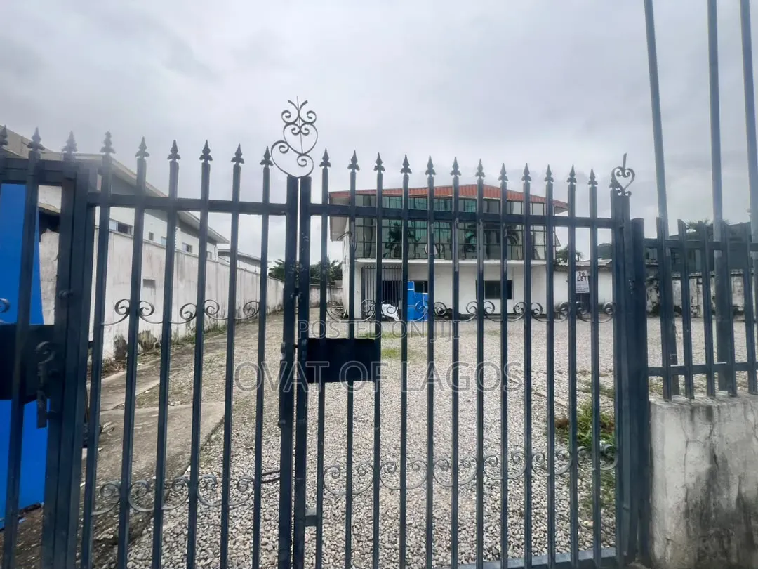 5bdrm Duplex in Vi, Victoria Island for rent in Victoria Island