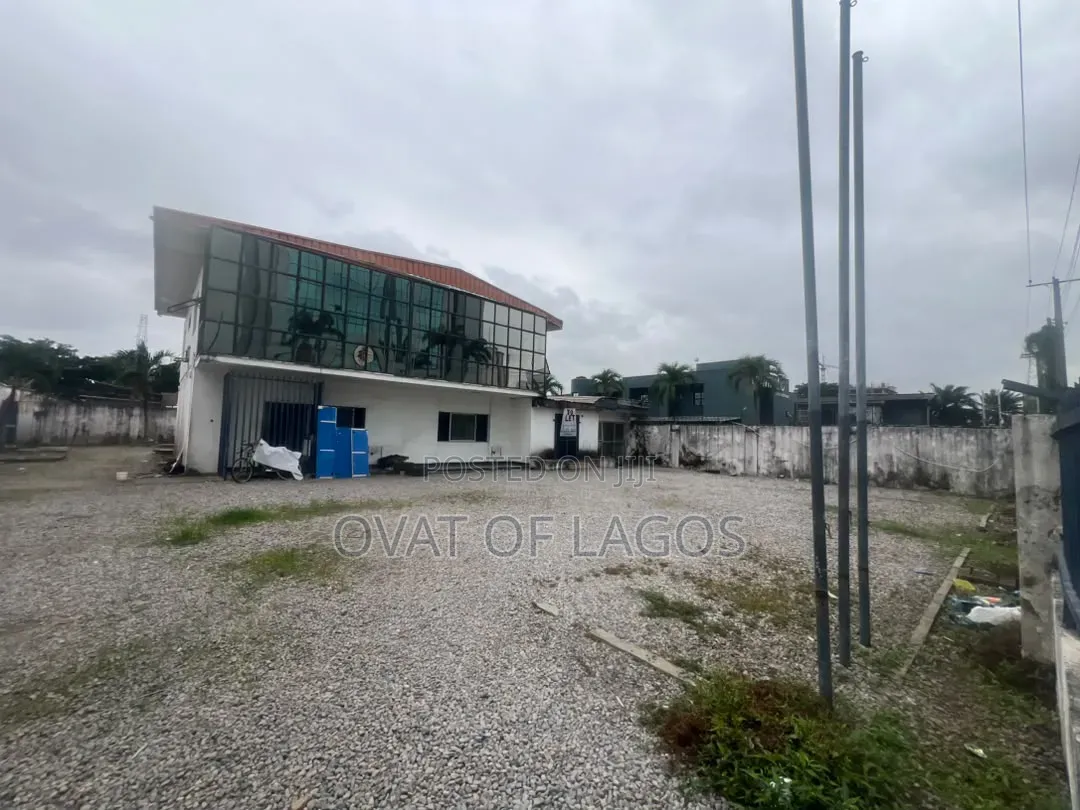 5bdrm Duplex in Vi, Victoria Island for rent in Victoria Island