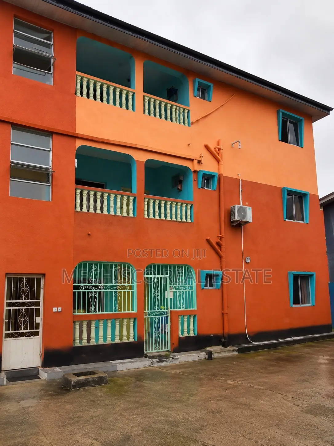 3bdrm Block of Flats in Obio-Akpor for sale in Obio-Akpor