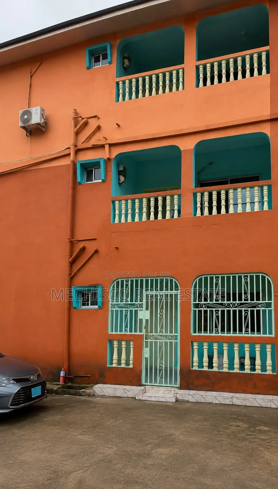 3bdrm Block of Flats in Obio-Akpor for sale in Obio-Akpor