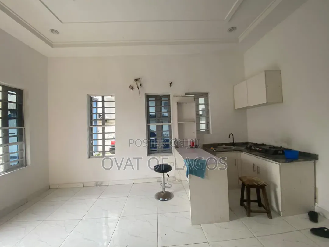 1bdrm Apartment in Chevron for rent in Chevron