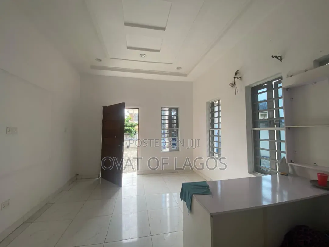 1bdrm Apartment in Chevron for rent in Chevron