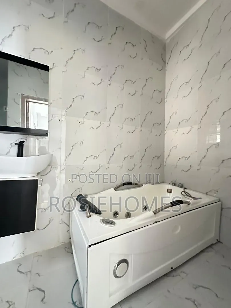 4bdrm Duplex in Orchid, Lekki Phase 1 for rent in Lekki Phase 1