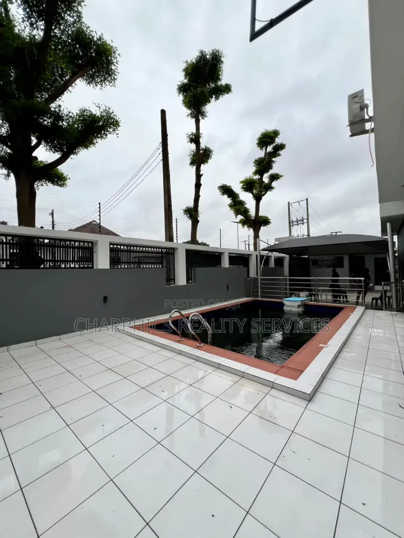 3bdrm Maisonette in Lekki Phase 1 for sale in Lekki Phase 1