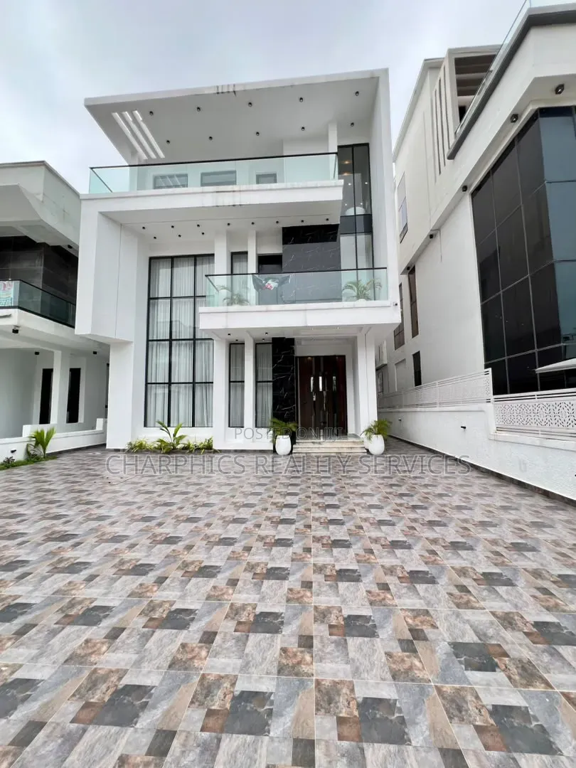 5bdrm Duplex in Lekki Phase 2 for sale in Lekki Phase 2