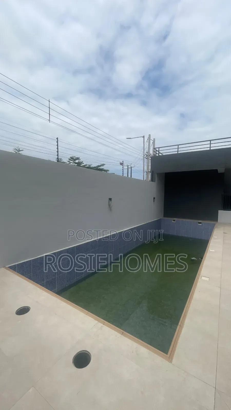 3bdrm Apartment in Oniru, Saka Tinubu for rent in Saka Tinubu