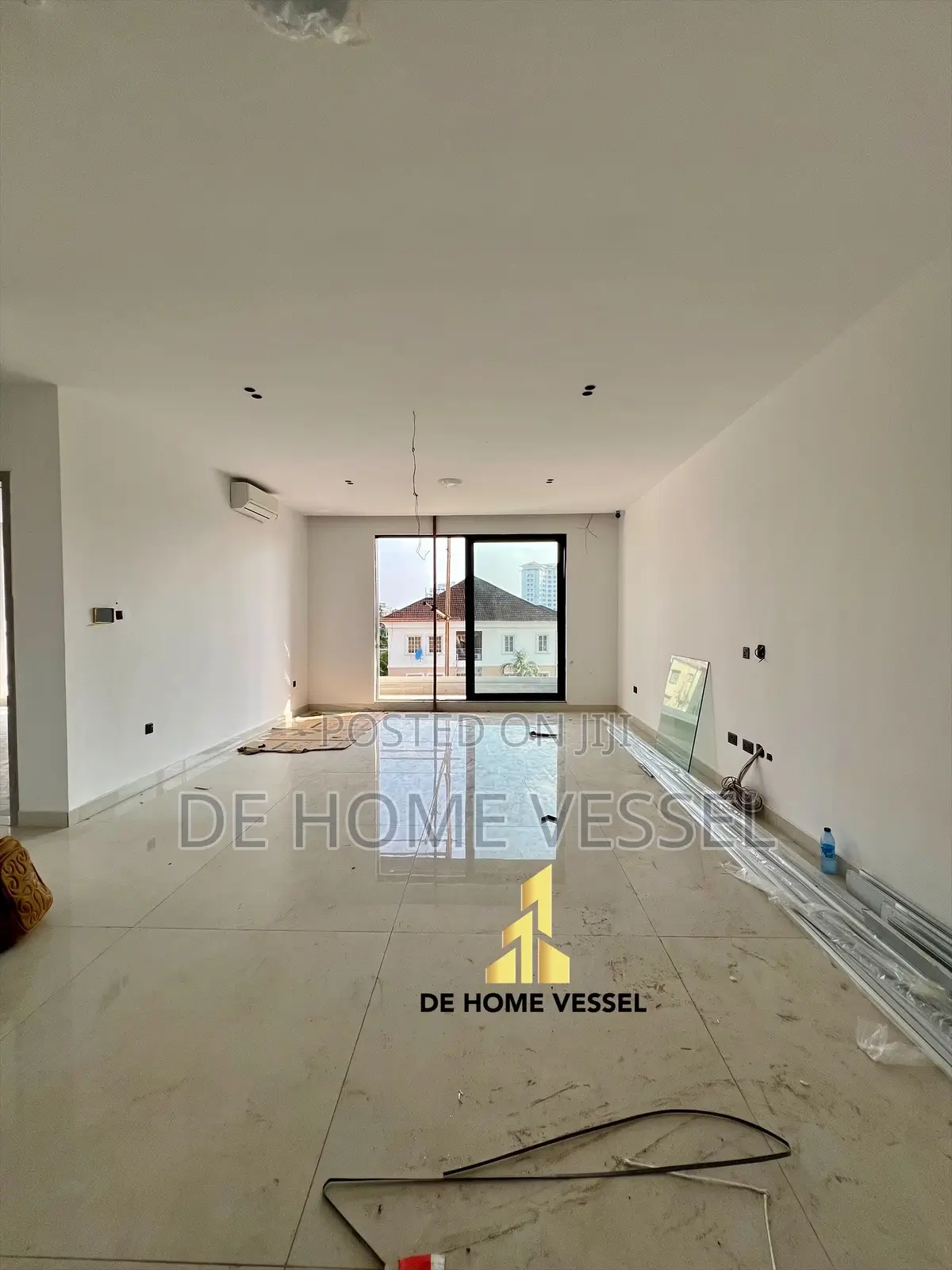 3bdrm Apartment in Old Ikoyi for sale in Old Ikoyi