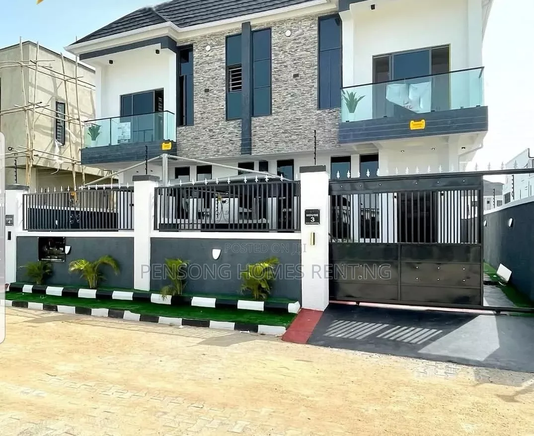 4bdrm Duplex in Ikota Gra for rent in Ikota