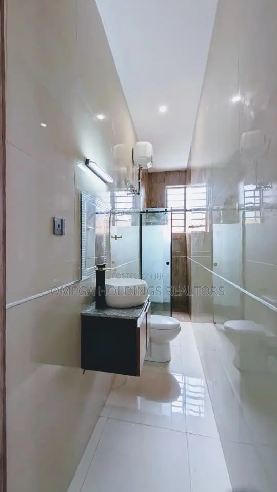 5bdrm Duplex in Oke’Badan Estate,, Akobo for sale in Akobo