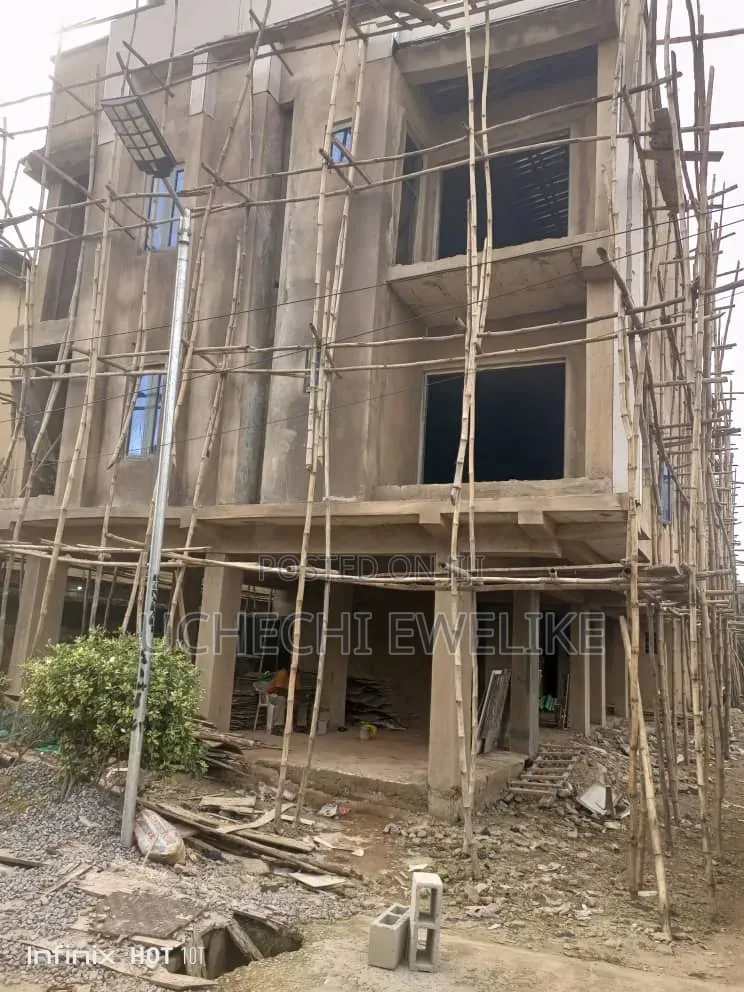 1bdrm Apartment in Onike for sale in Onike