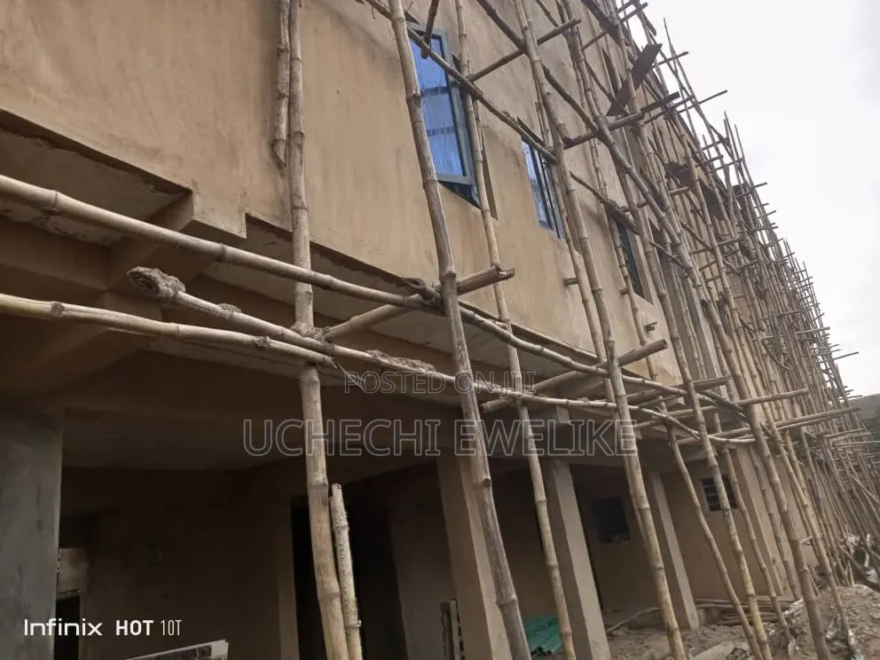 1bdrm Apartment in Onike for sale in Onike