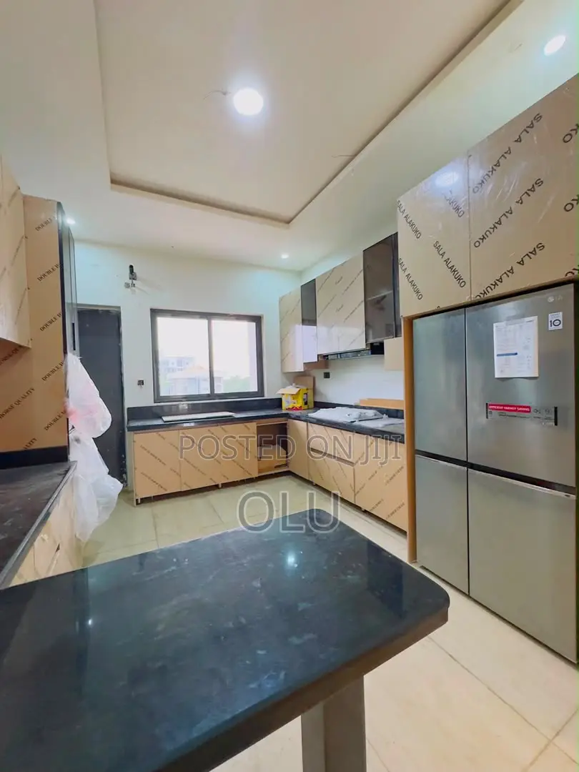 Furnished 4bdrm Maisonette in Shonibare Estate for sale in Ikeja GRA
