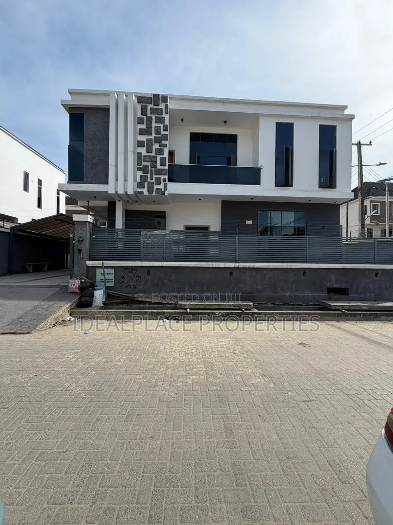 5bdrm Duplex in Osapa london for sale in Osapa london