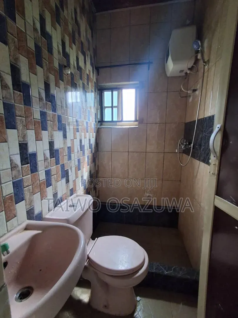 2bdrm Block of Flats in Badora for rent in Ado / Ajah