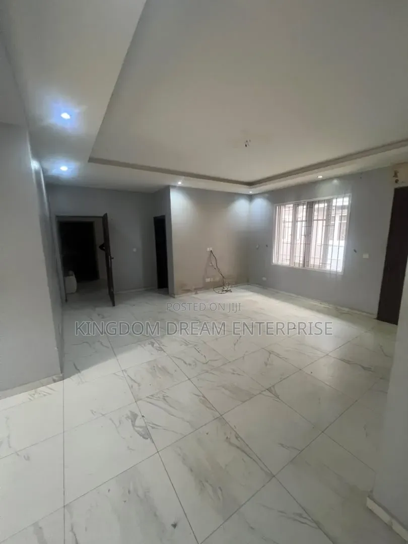 3bdrm Apartment in U3 Estate Lekki for rent in Lekki Phase 1