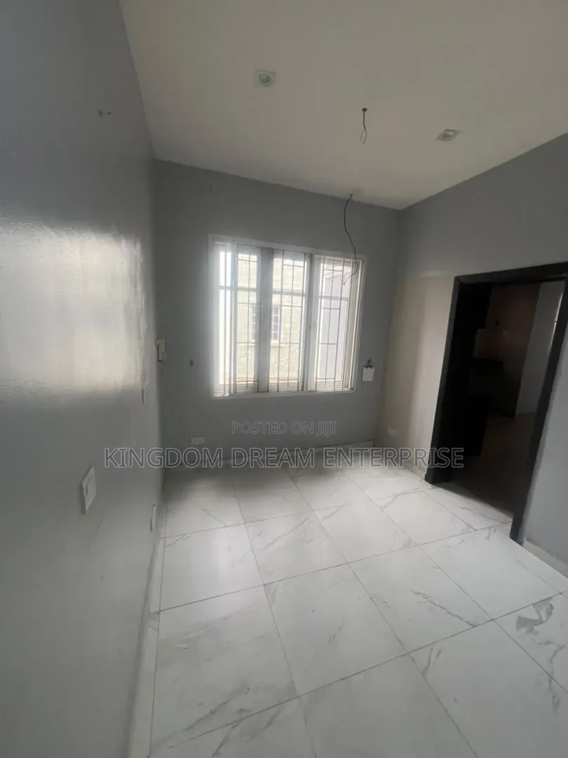 3bdrm Apartment in U3 Estate Lekki for rent in Lekki Phase 1