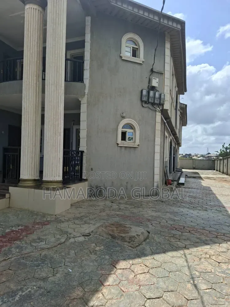 Furnished 8bdrm Block of Flats in Peace Estate, Baruwa for sale in Baruwa