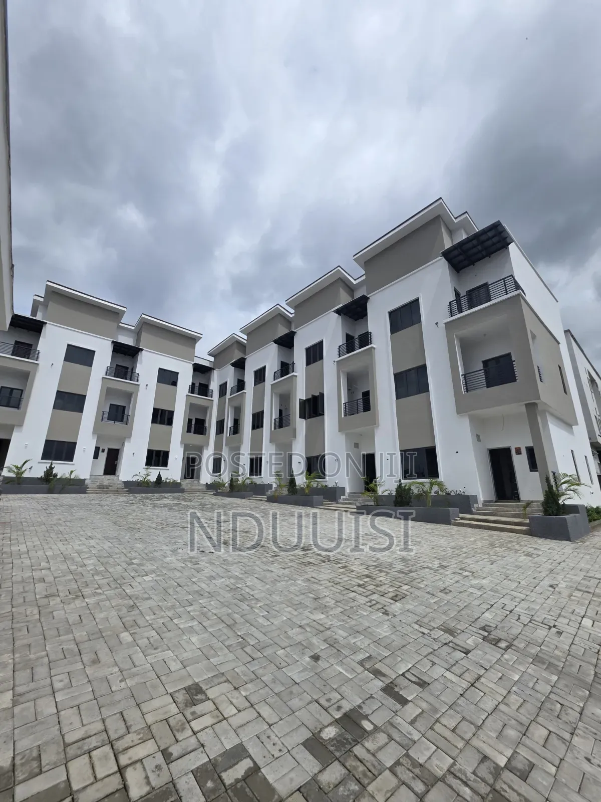 4bdrm Townhouse/Terrace in Guzape District for sale in Guzape District