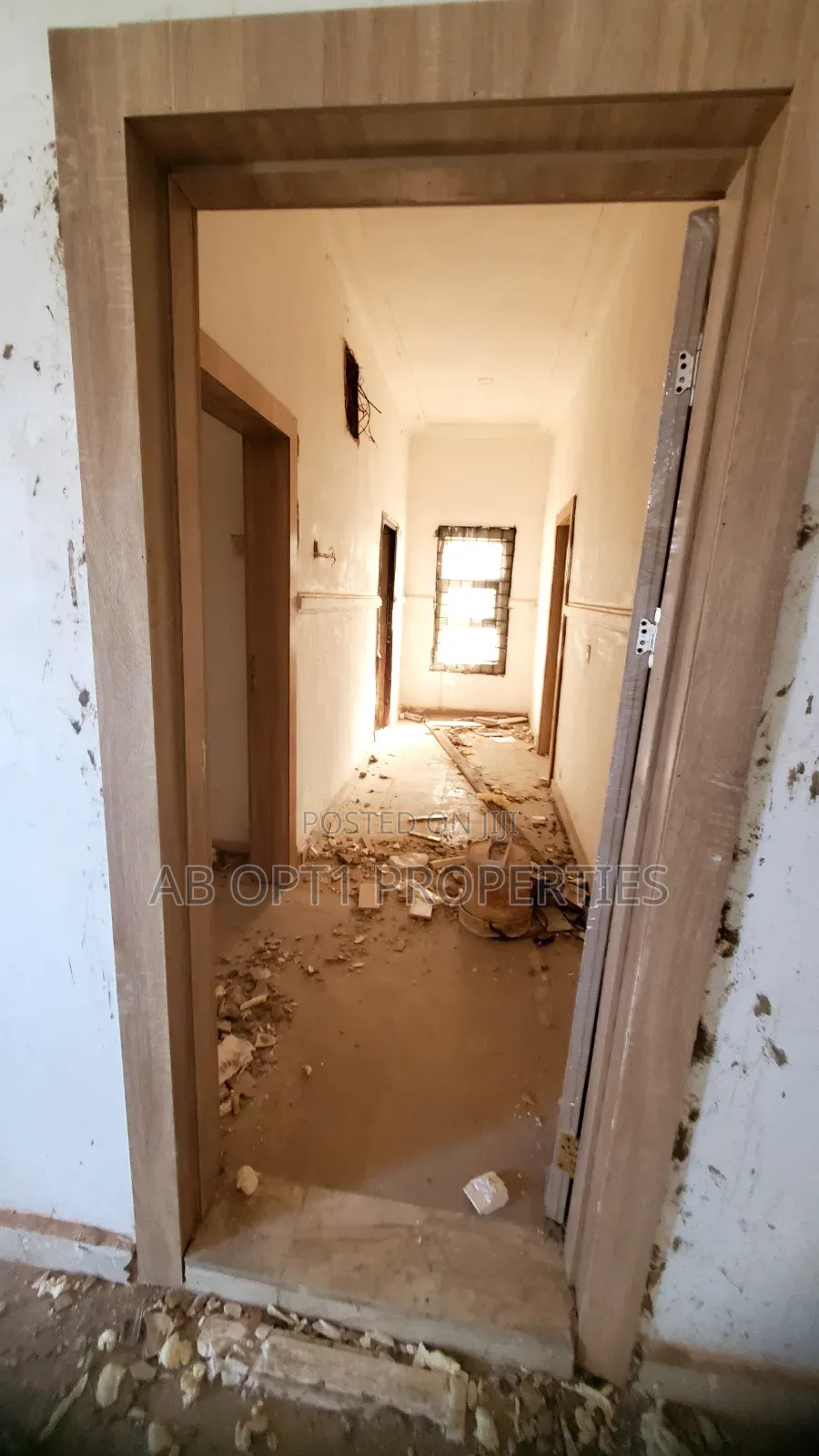 3bdrm Bungalow in Sapele Road, Benin City for sale in Benin City
