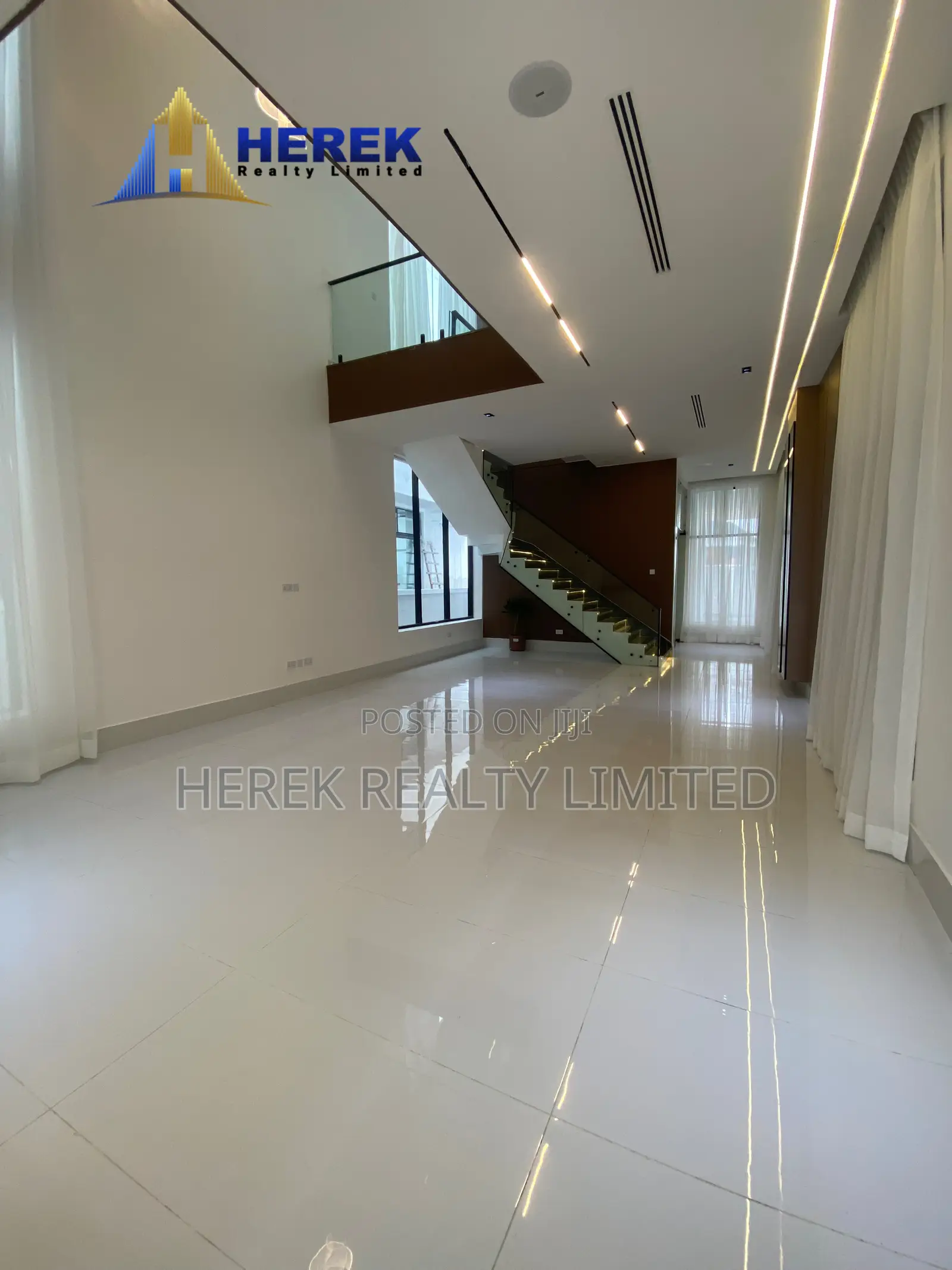 5bdrm Duplex in Orchid, Ikota for sale in Ikota