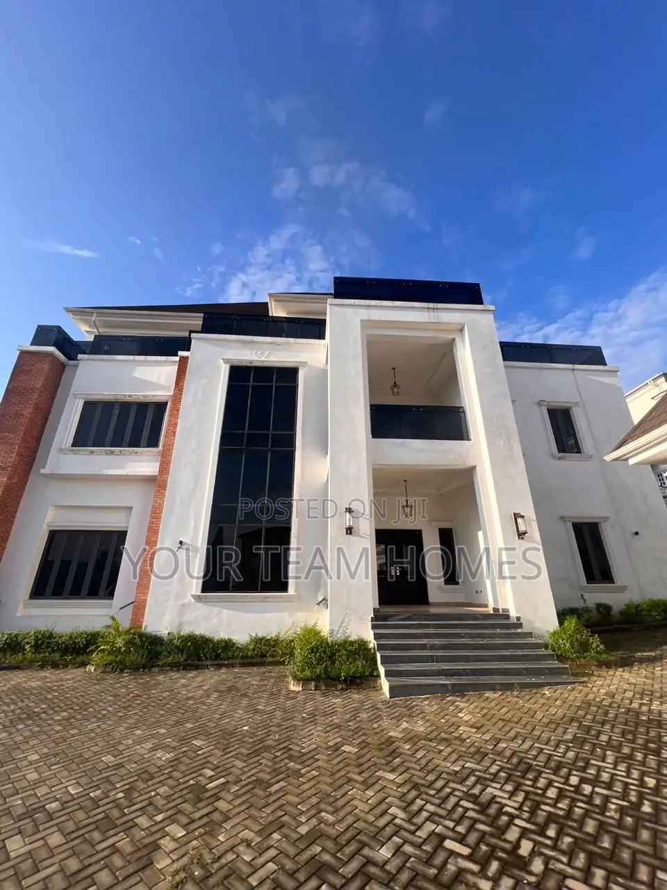 7bdrm Mansion in Guzape for sale in Guzape District