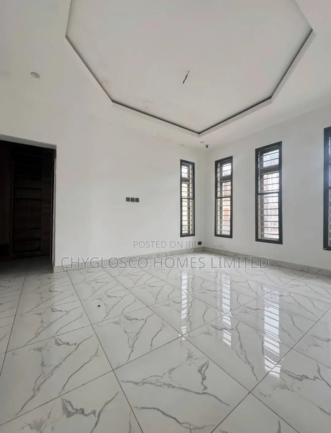 Furnished 4bdrm Duplex in New Layout for sale in New Layout