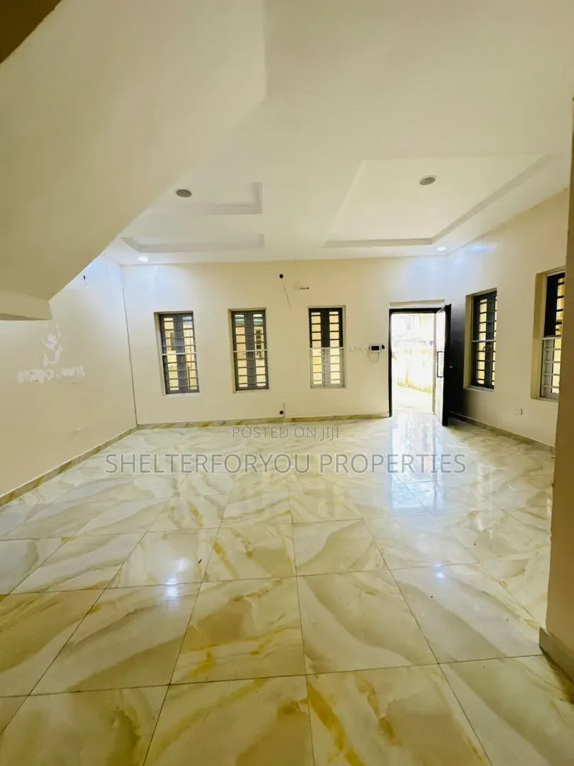 4bdrm Duplex in Lekki Expressway for rent in Lekki Expressway